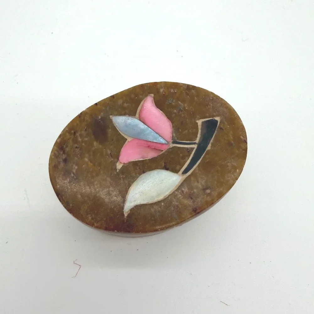 Vintage Soapstone Trinket Box Small Brown‎ Floral Shell Inlay Oval 2